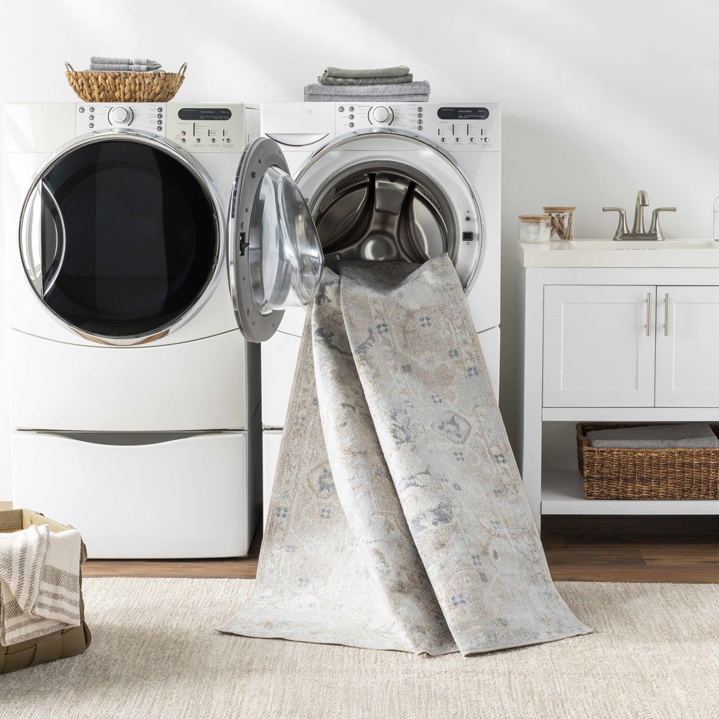Hauteloom Dobry SLLLDOBRYA1 Off White Machine Made Polyester Rug