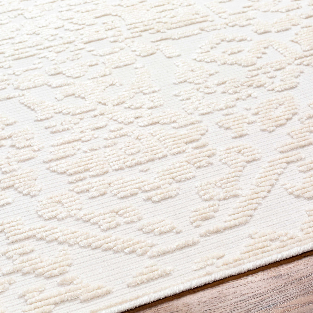 Hauteloom Beren SLYBBERENA1 White Machine Made Polypropylene Rug