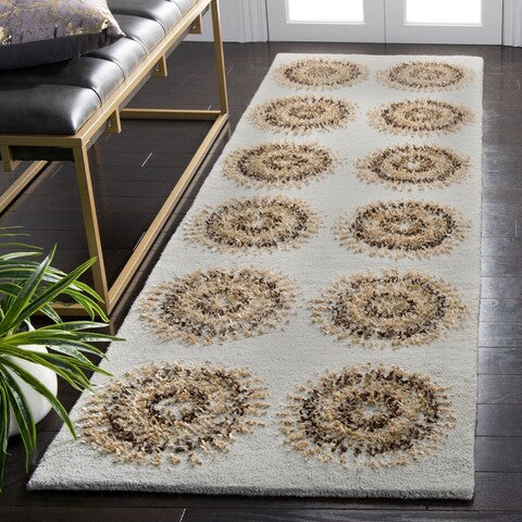safavieh clearance sohos soh719c light blue rug