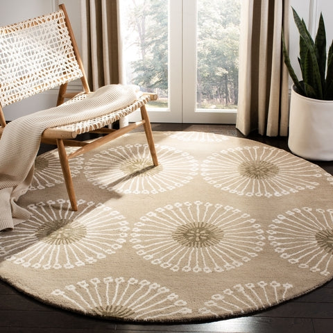 safavieh clearance sohos soh821a beige rug