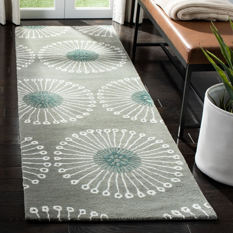 safavieh clearance sohos soh821c grey rug