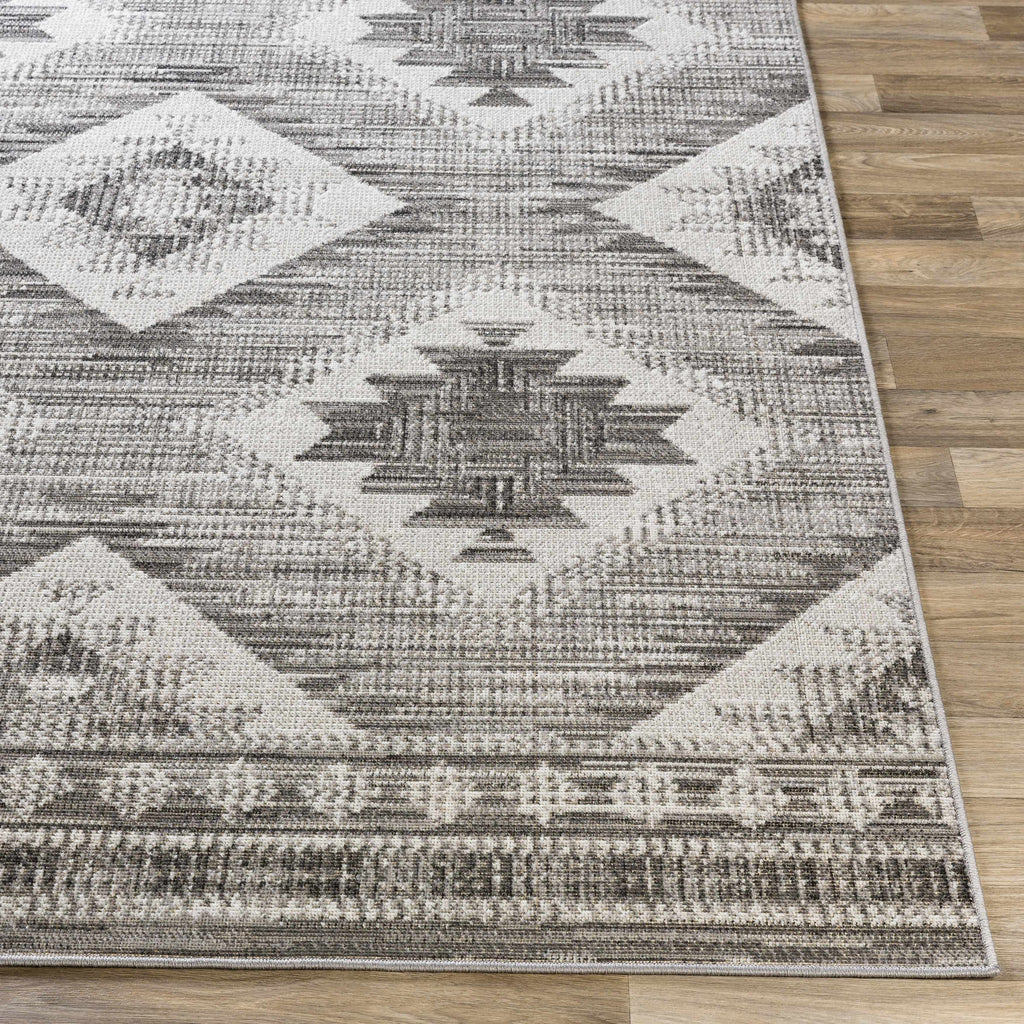 Hauteloom Spade SPAD Black Machine Made Polypropylene Rug