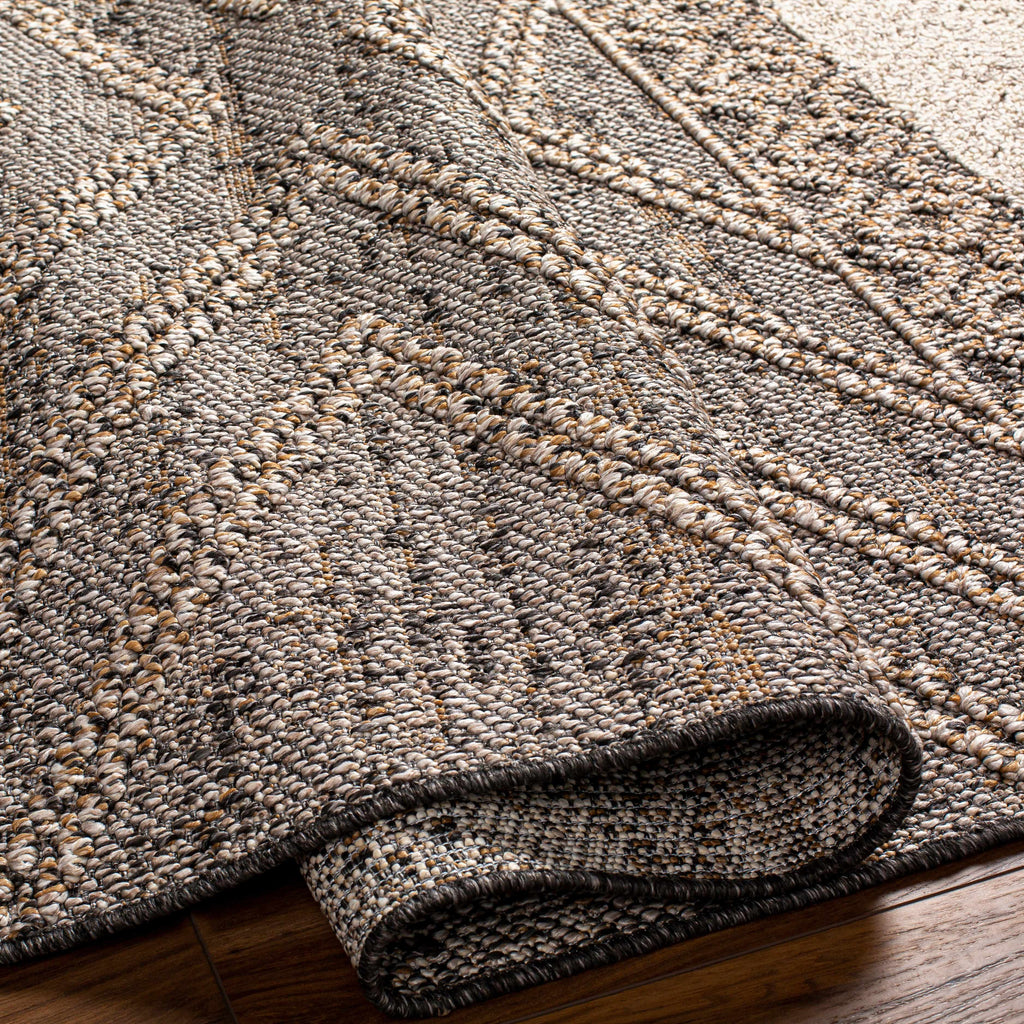 Hauteloom Areli SSSBARELIA2 Black Machine Made Polypropylene Rug