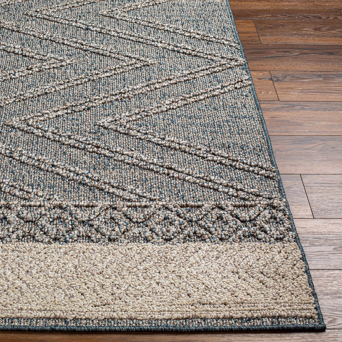 Hauteloom Areli SSSBARELIA3 Blue Machine Made Polypropylene Rug