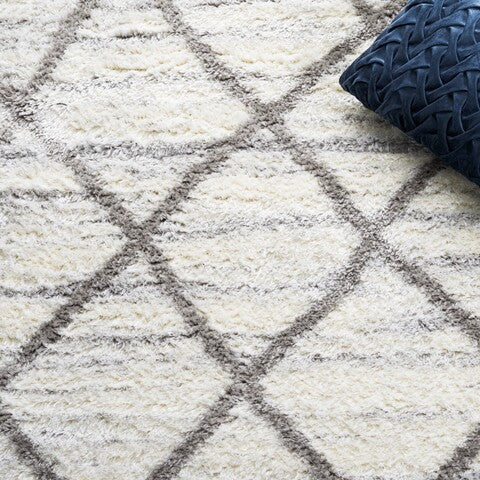 safavieh clearance tahoe shag tho662c white rug