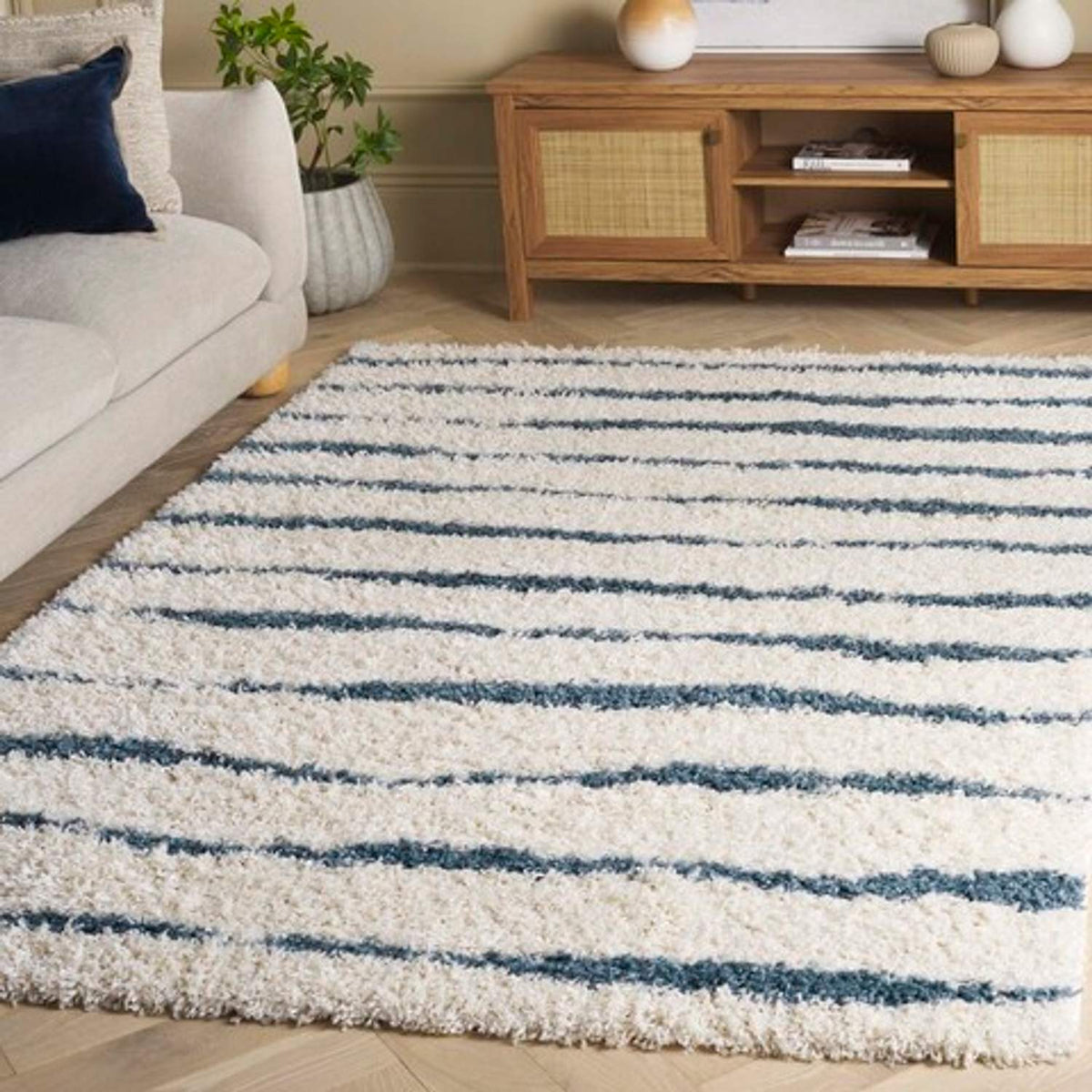 safavieh clearance venus shag vns603l ivory rug