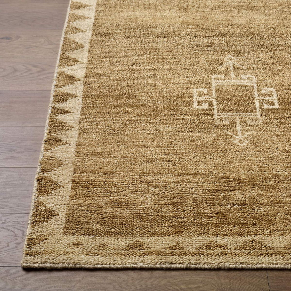 surya alara aal 2305 caramel rug