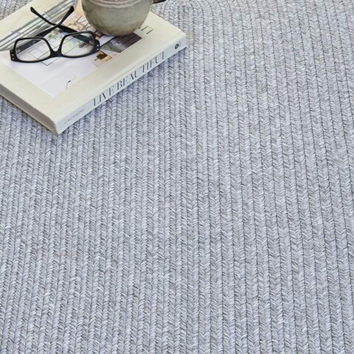 safavieh clearance braided bra282f light grey rug
