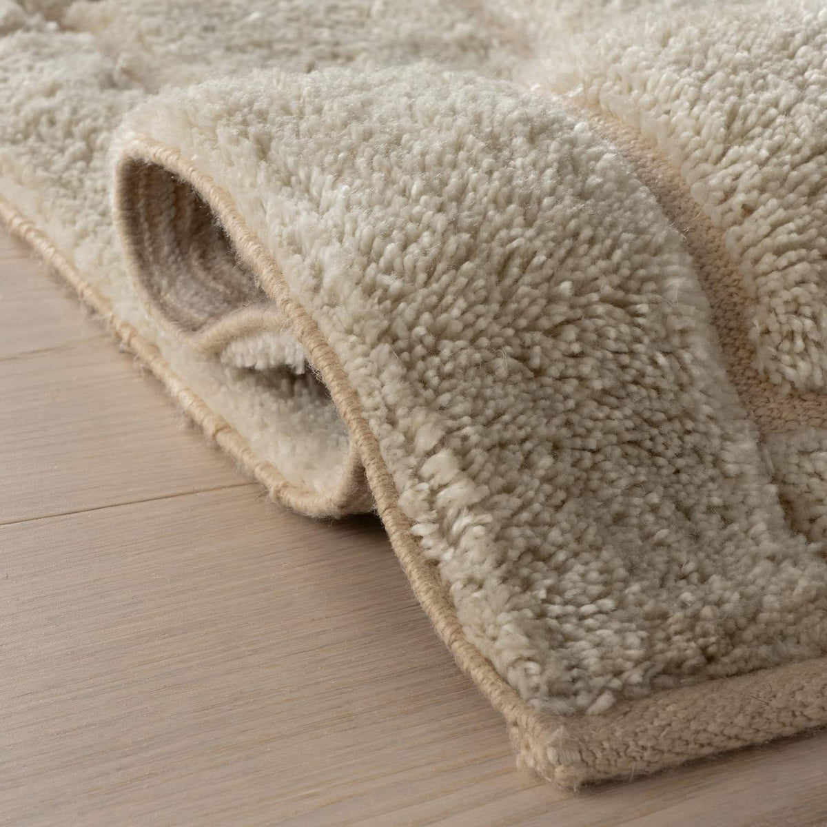 dash albert drela da2525 ivory hand tufted recycled pet rug