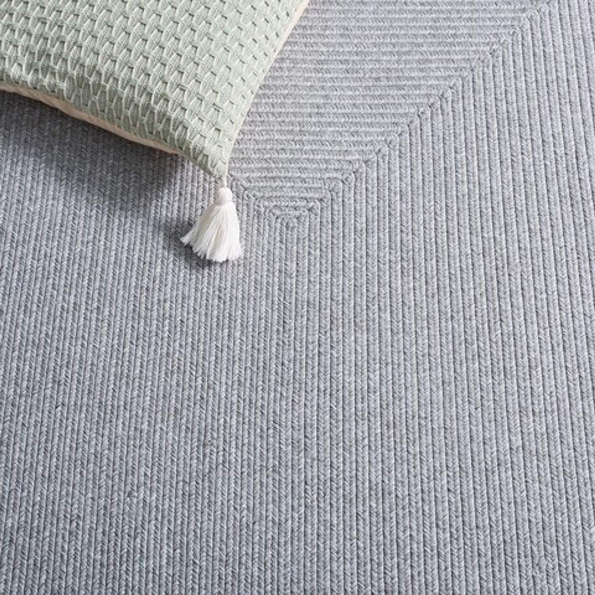 safavieh clearance braided bra282f light grey rug