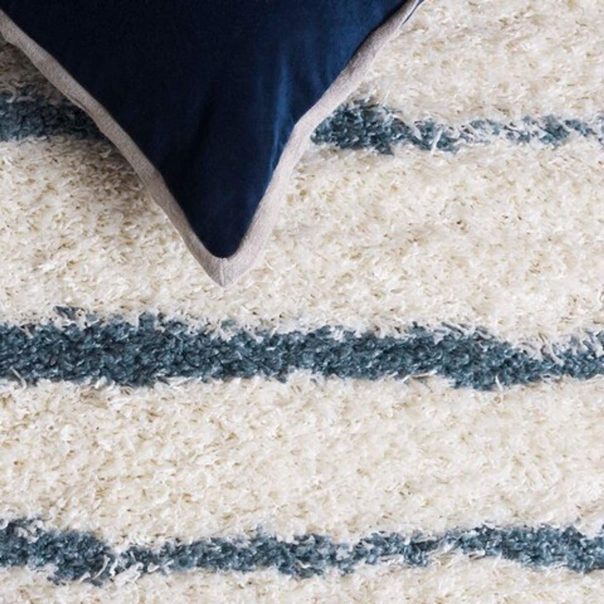 safavieh clearance venus shag vns603l ivory rug