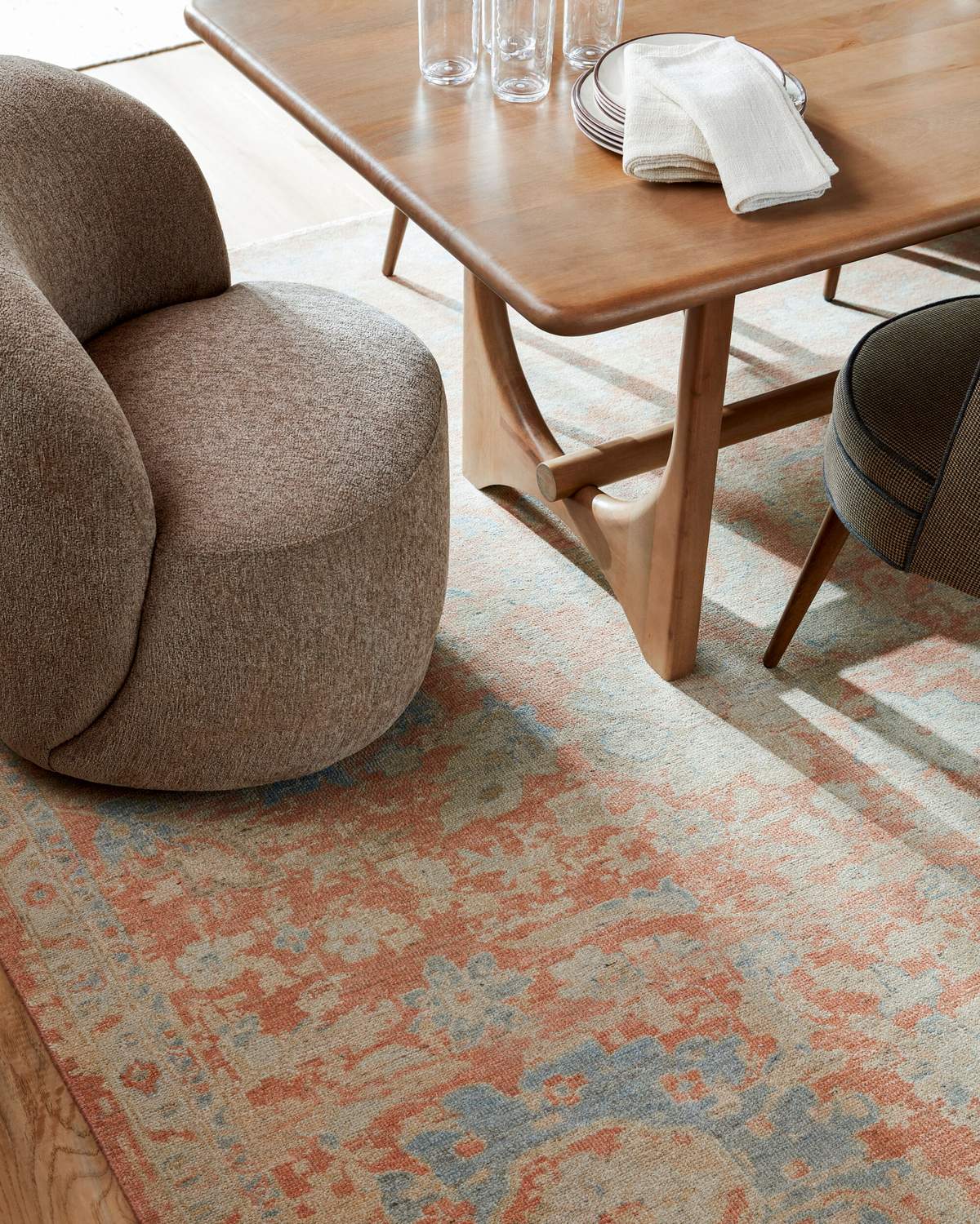 surya oviedo ovd 2300 coral rug