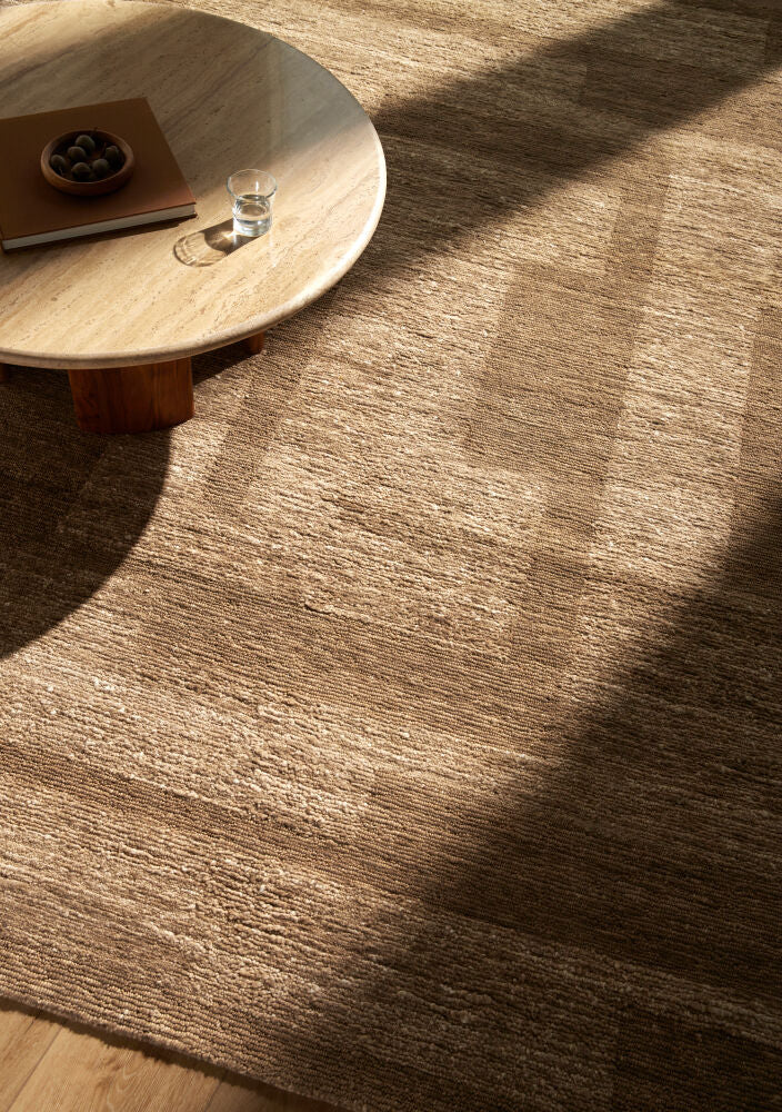 surya ventura vnr 2302 sandstone rug