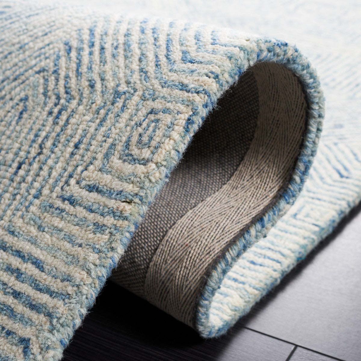 safavieh clearance abstract abt425m blue rug