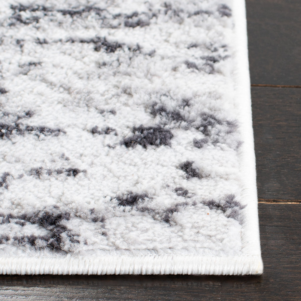 Safavieh Clearance Amelia ALA768F Light Grey Rug