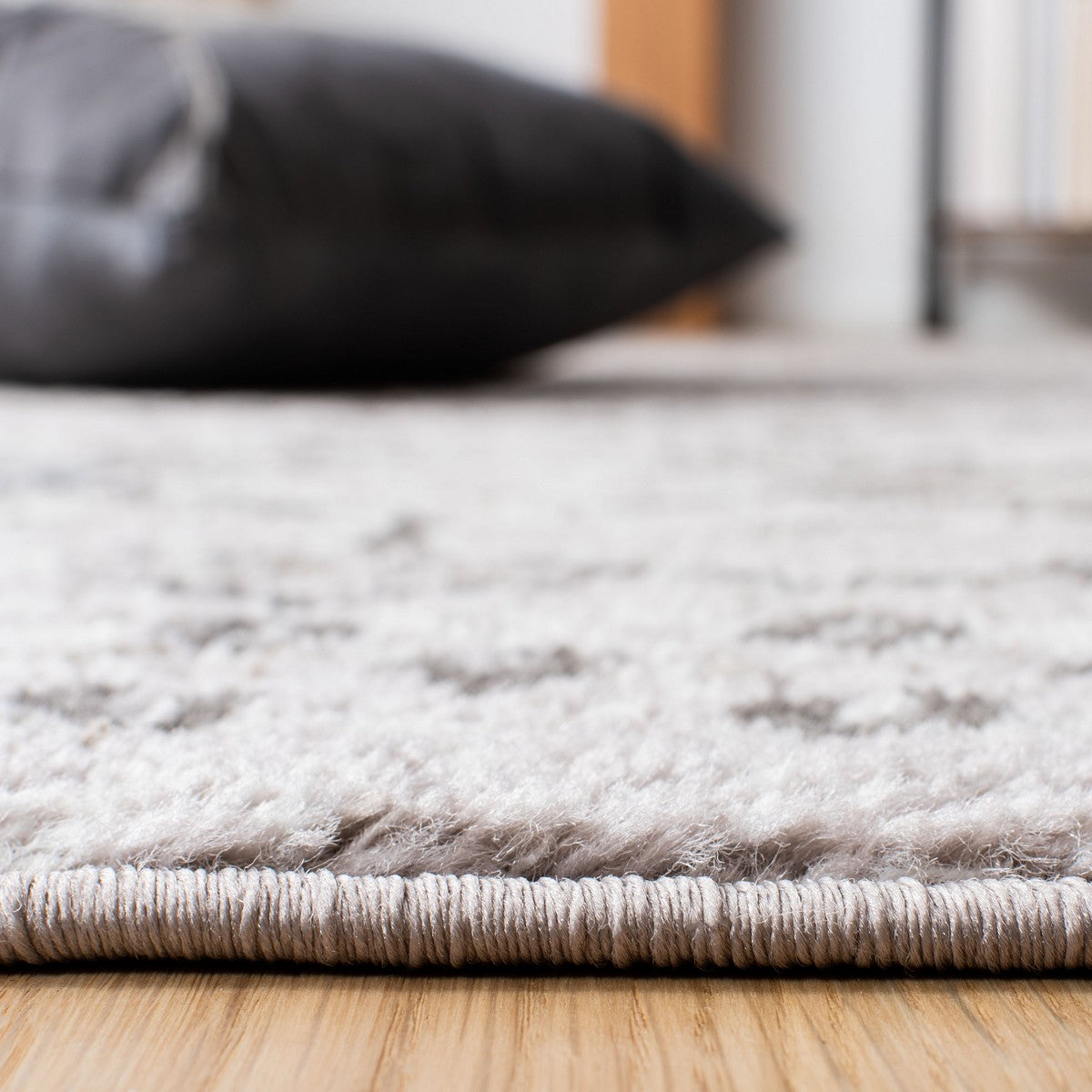 safavieh clearance amsterdam ams108f light grey rug
