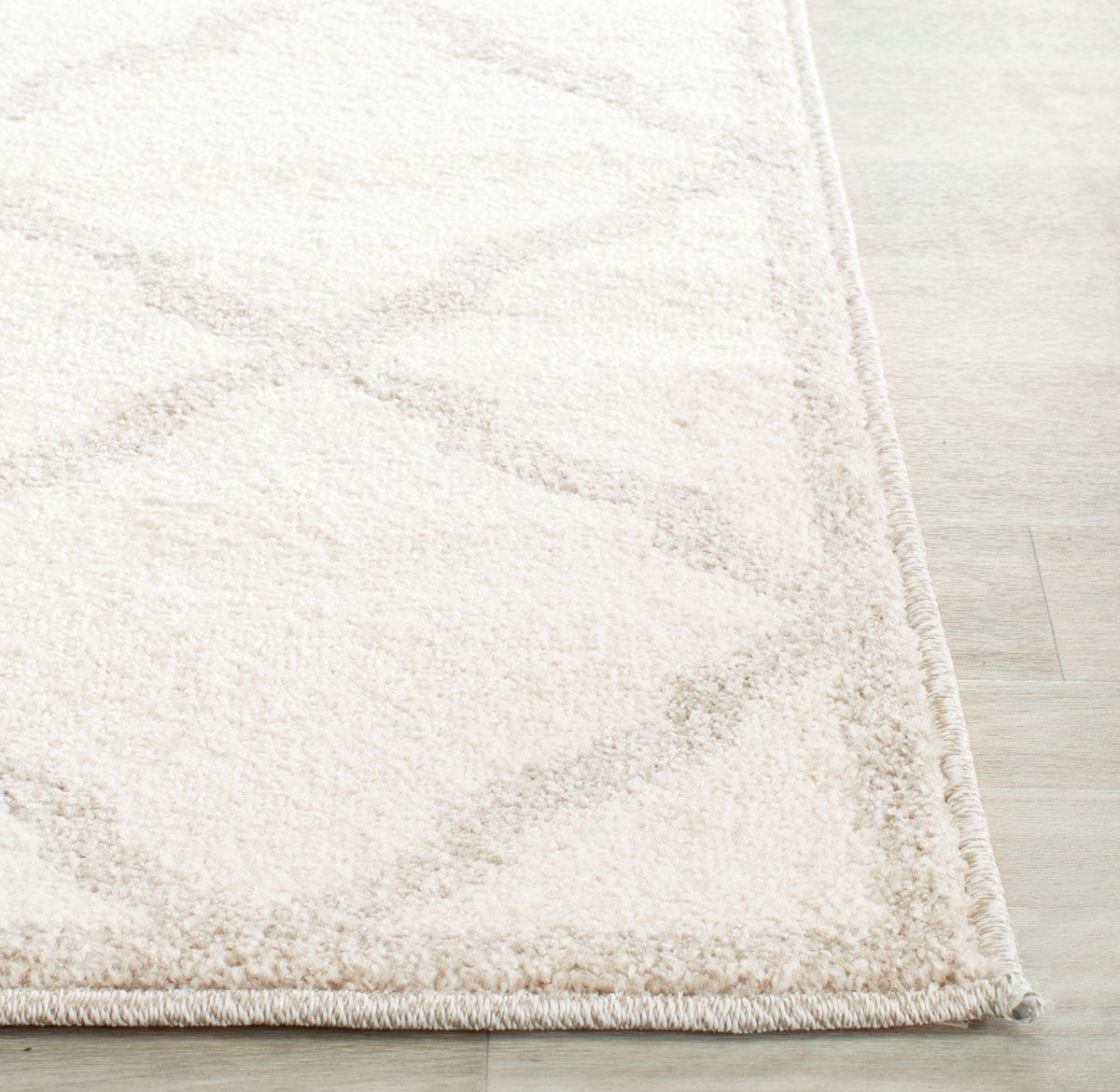 safavieh clearance amerhst amt421e beige rug