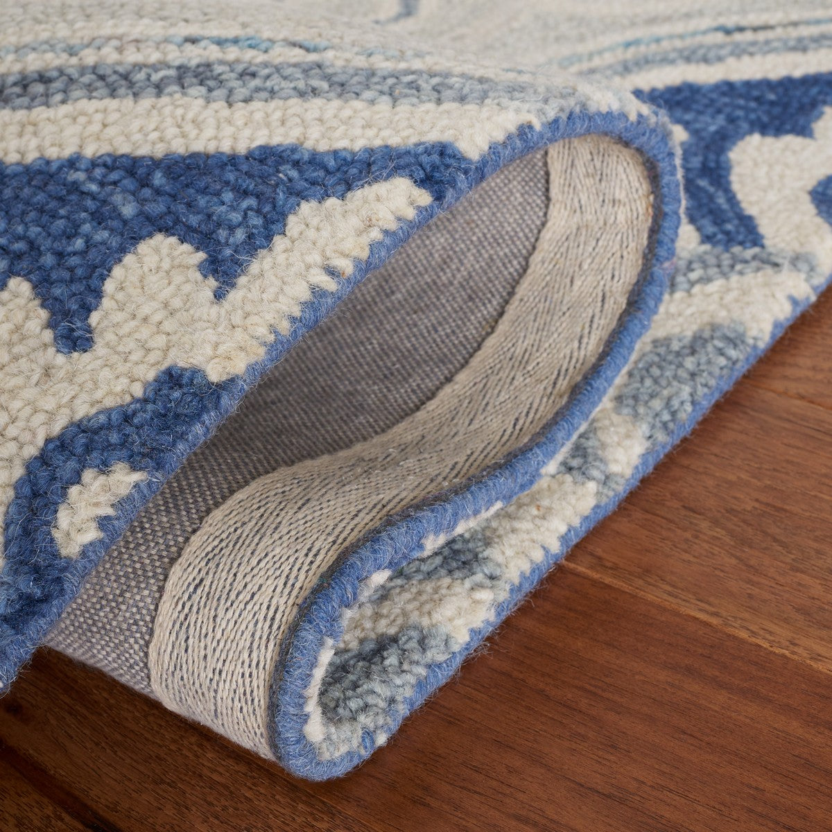 safavieh clearance aspen apn351m blue rug