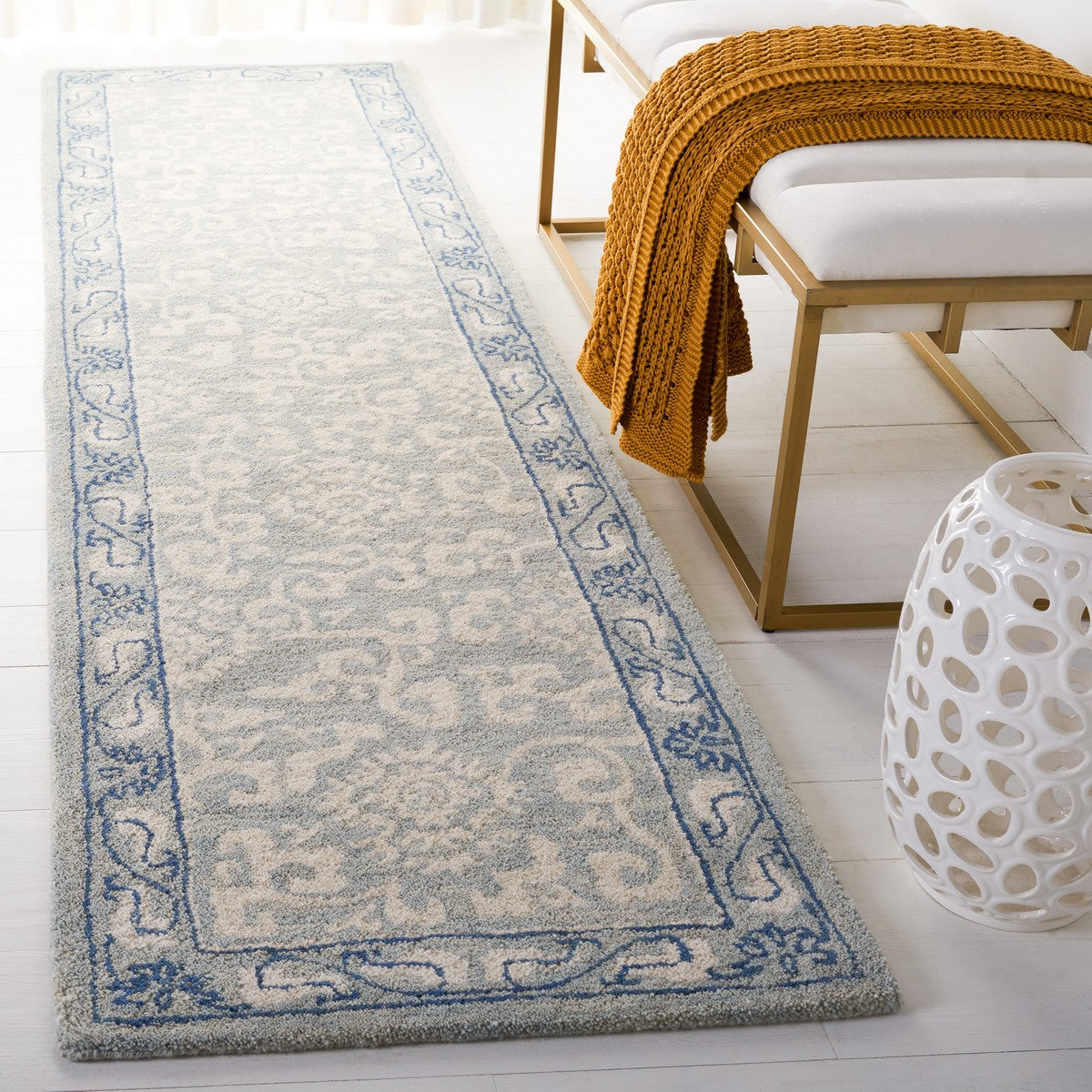 safavieh clearance antiquity at860l light blue rug