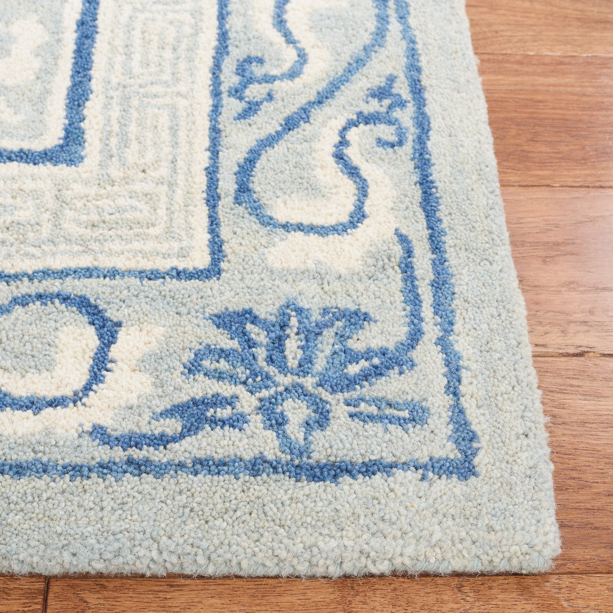 safavieh clearance antiquity at860l light blue rug