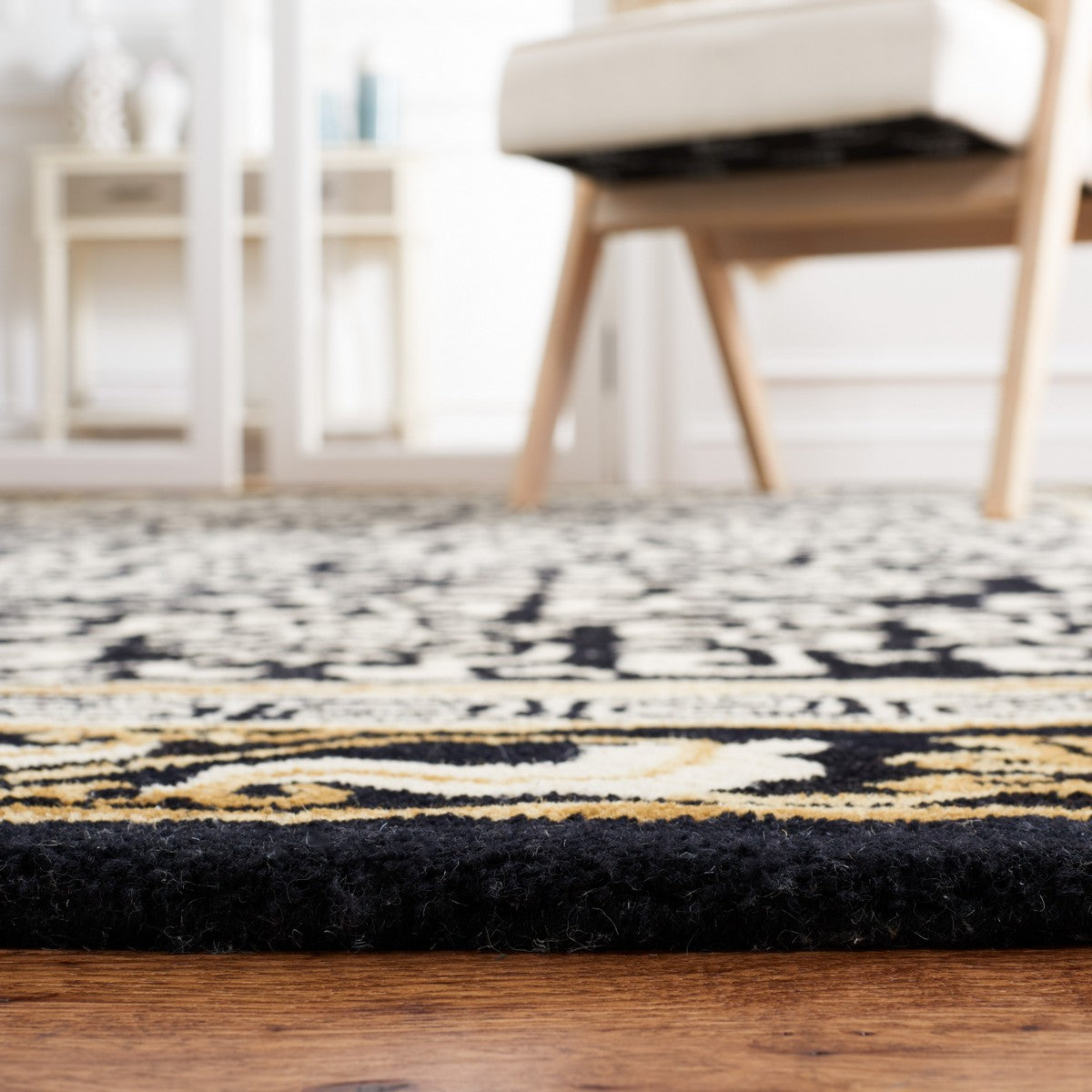safavieh clearance antiquity at860z black rug