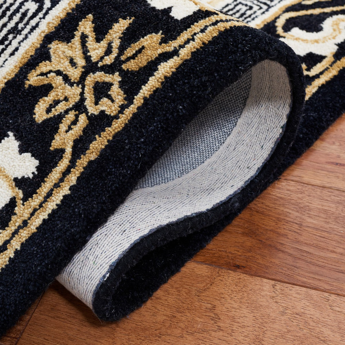 safavieh clearance antiquity at860z black rug