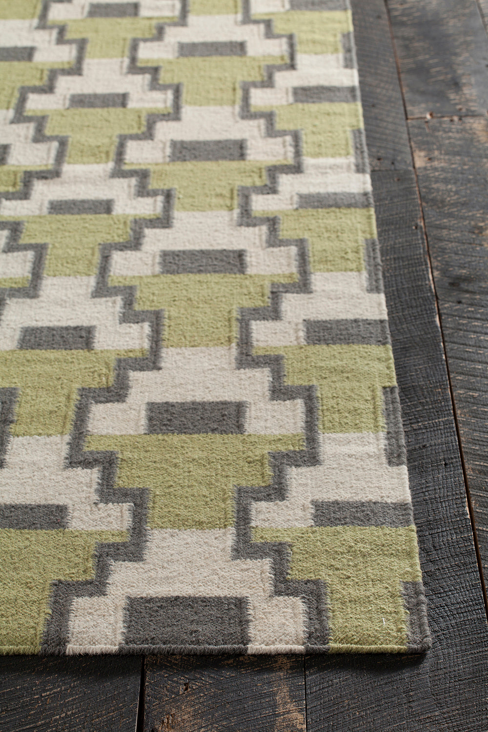 chandra avon avo 34402 green rug