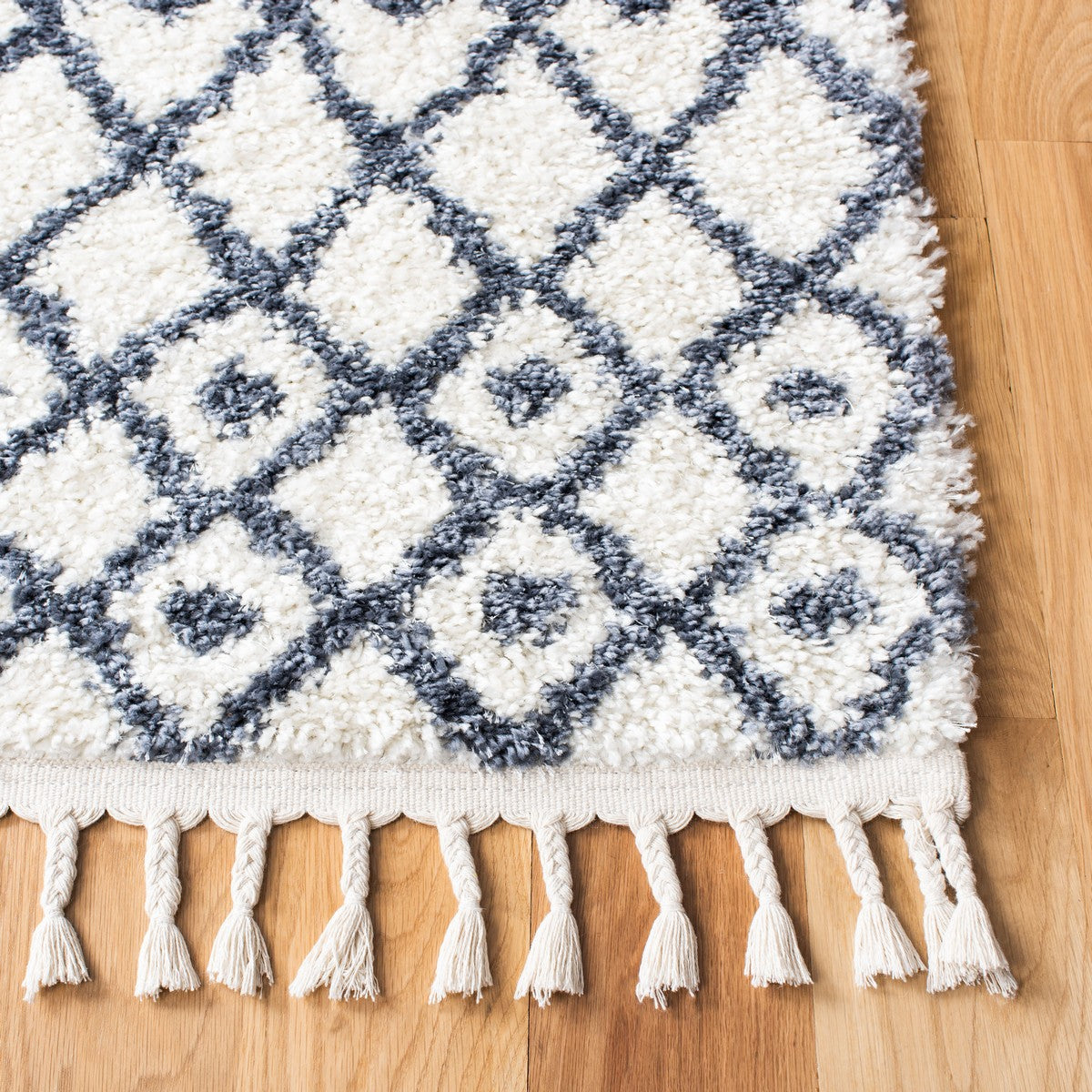 safavieh clearance berber fringe shag bfg538a ivory rug