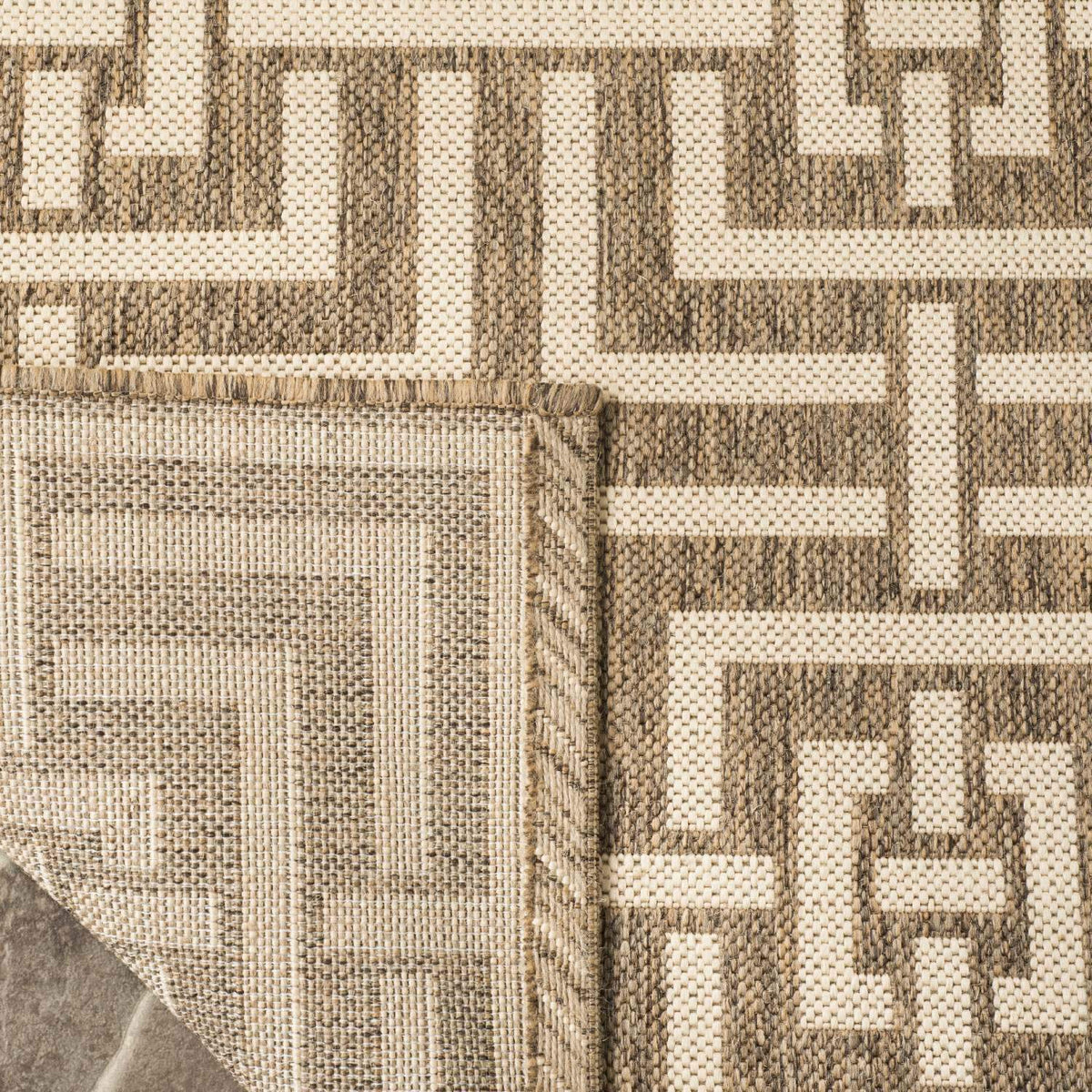 Safavieh Clearance Beach House BHS128D Beige Rug