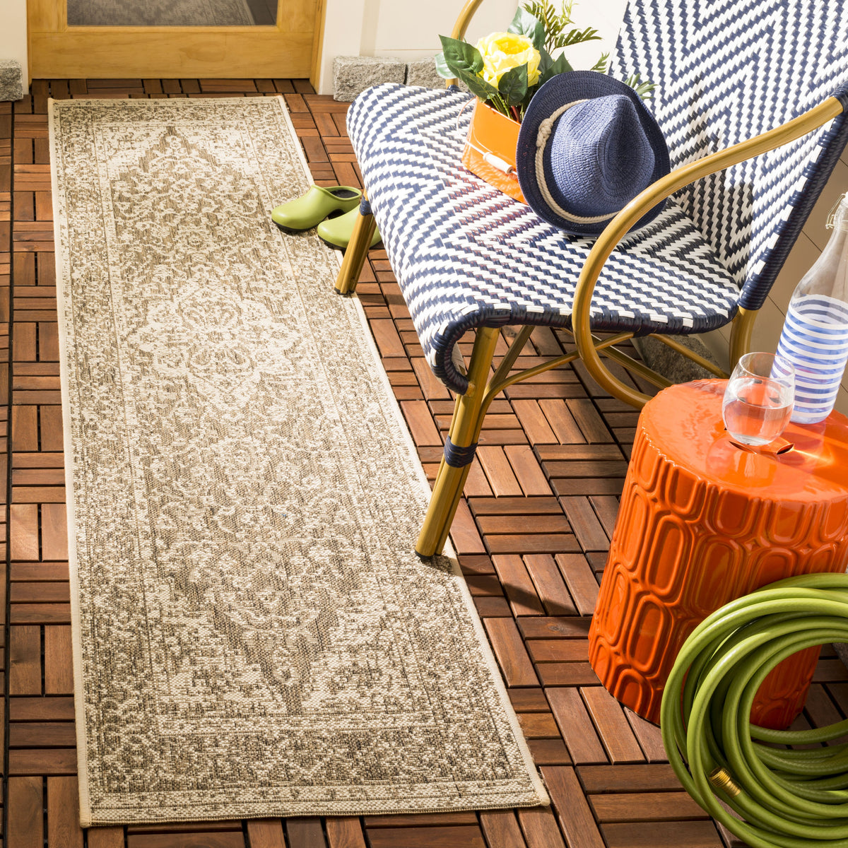 Safavieh Clearance Beach House BHS137D Beige Rug
