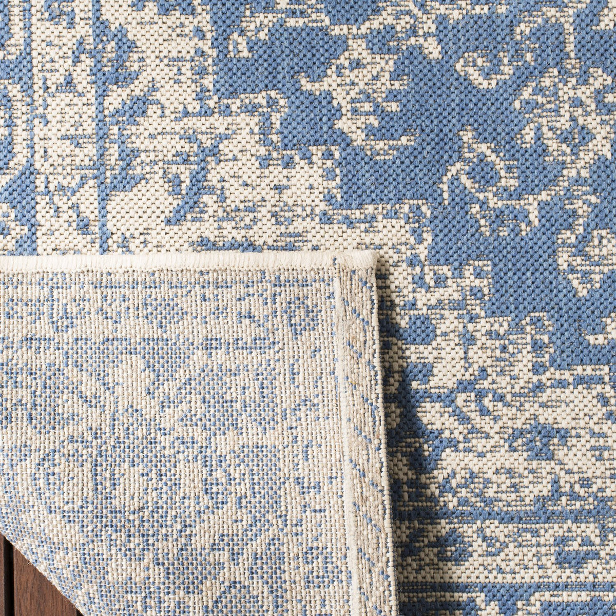 Safavieh Clearance Beach House BHS137M Blue Rug