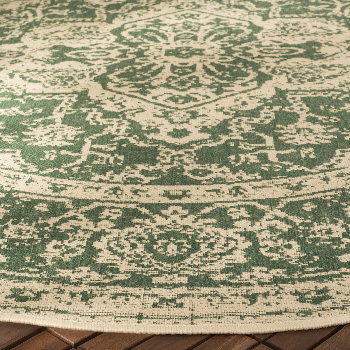 Safavieh Clearance Beach House BHS137Y Green Rug