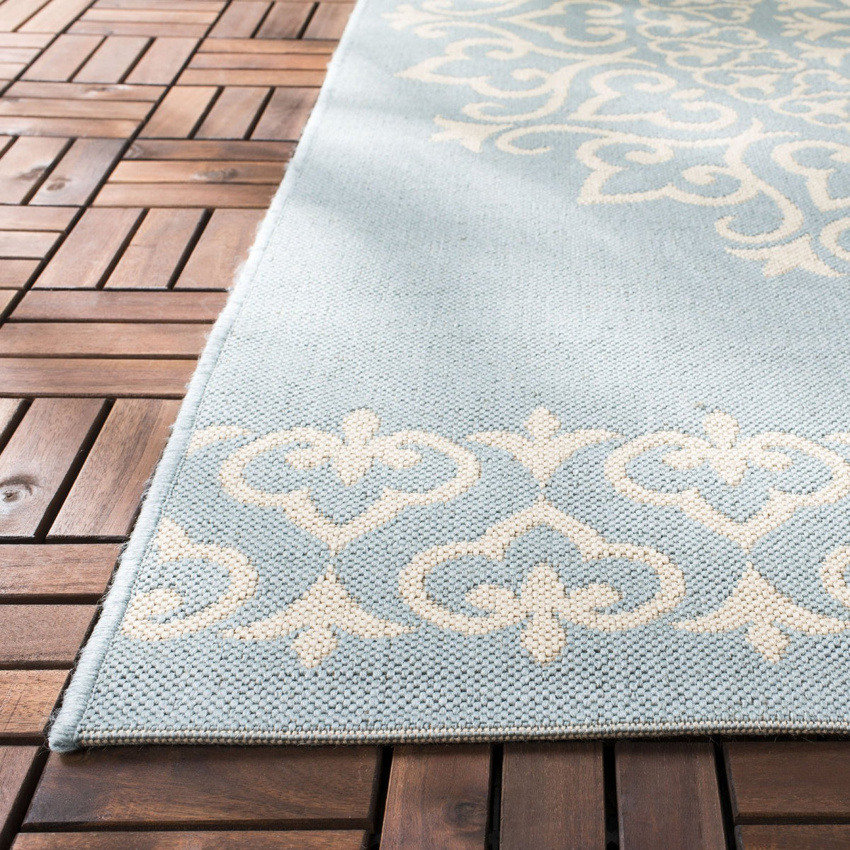 Safavieh Clearance Beach House BHS183L Cream Rug