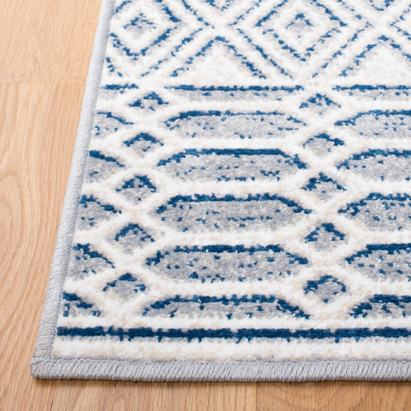 Safavieh Clearance Belmont BMT132B Ivory Rug