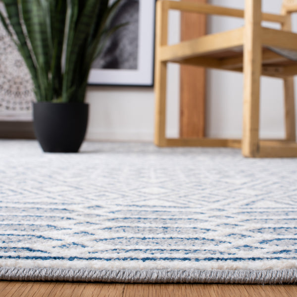 Safavieh Clearance Belmont BMT132B Ivory Rug