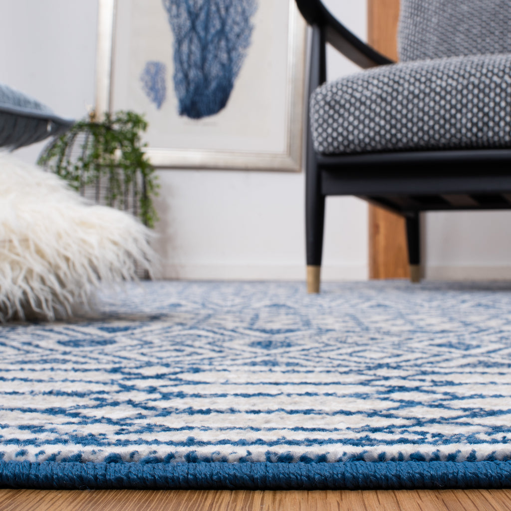 Safavieh Clearance Belmont BMT132N Navy Rug