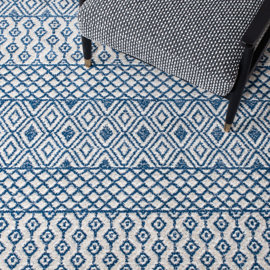 Safavieh Clearance Belmont BMT132N Navy Rug