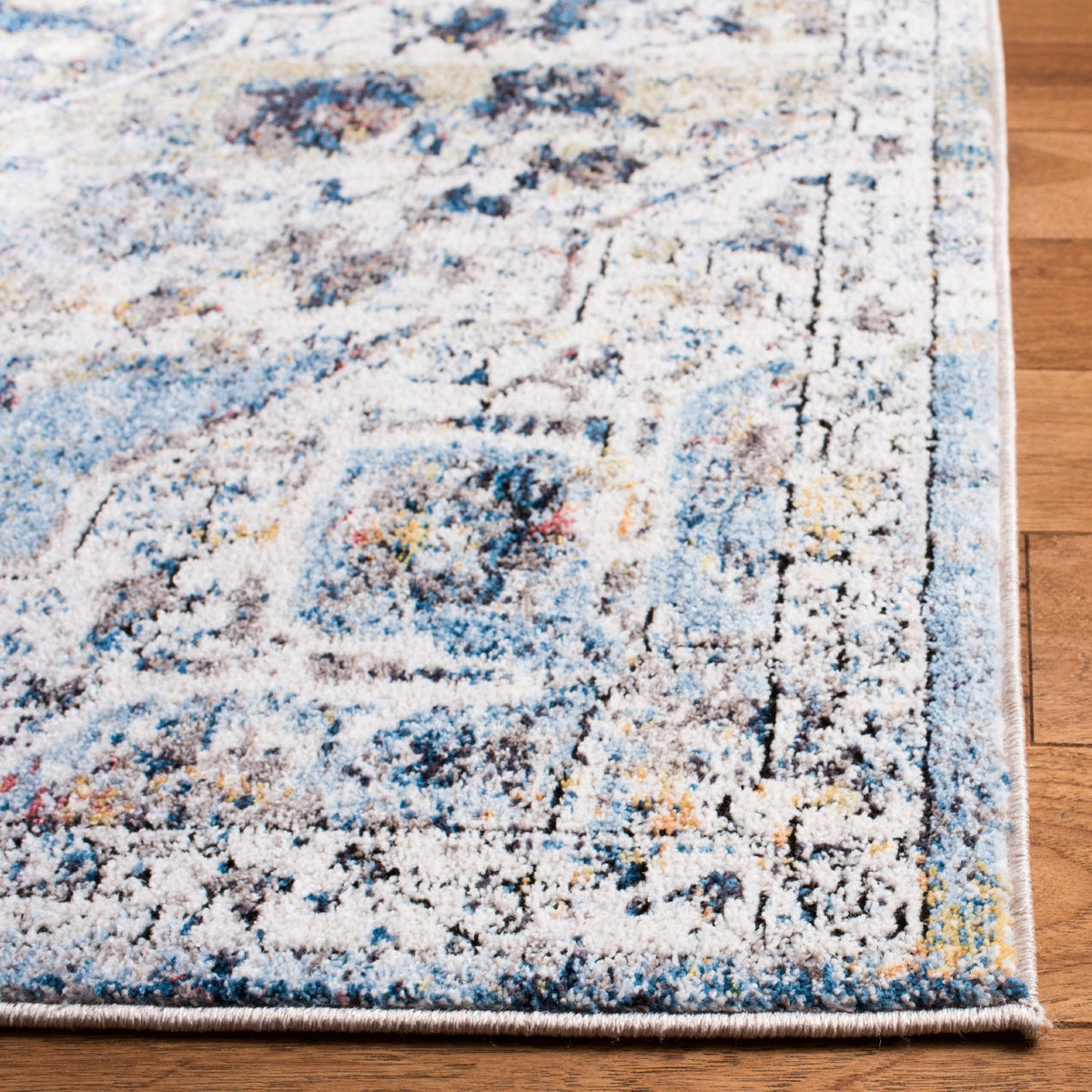Safavieh Clearance Bristol BTL365A Cream Rug