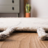 Safavieh Clearance Casablanca CSB201G Ivory Rug