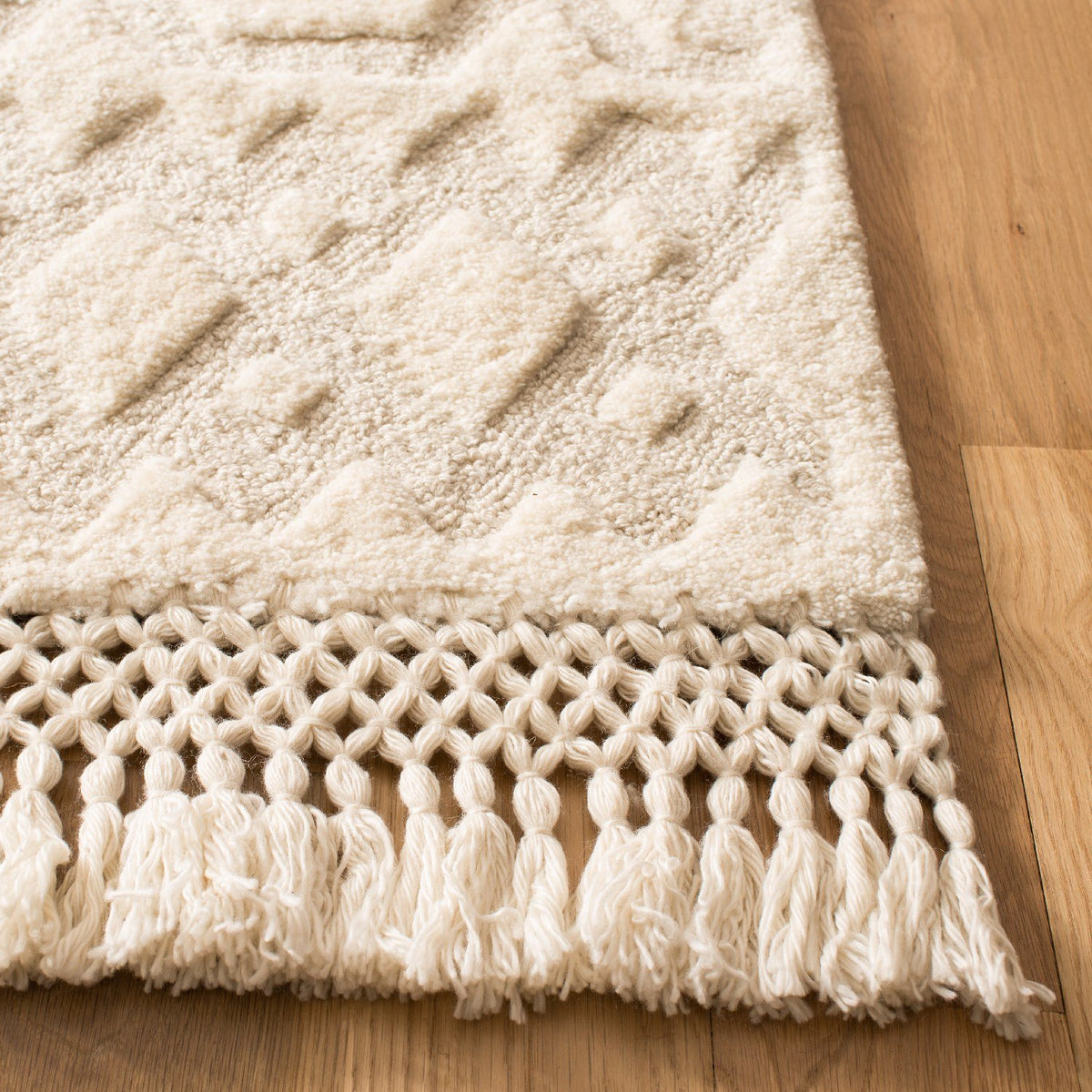 Safavieh Clearance Casablanca CSB651A Ivory Rug