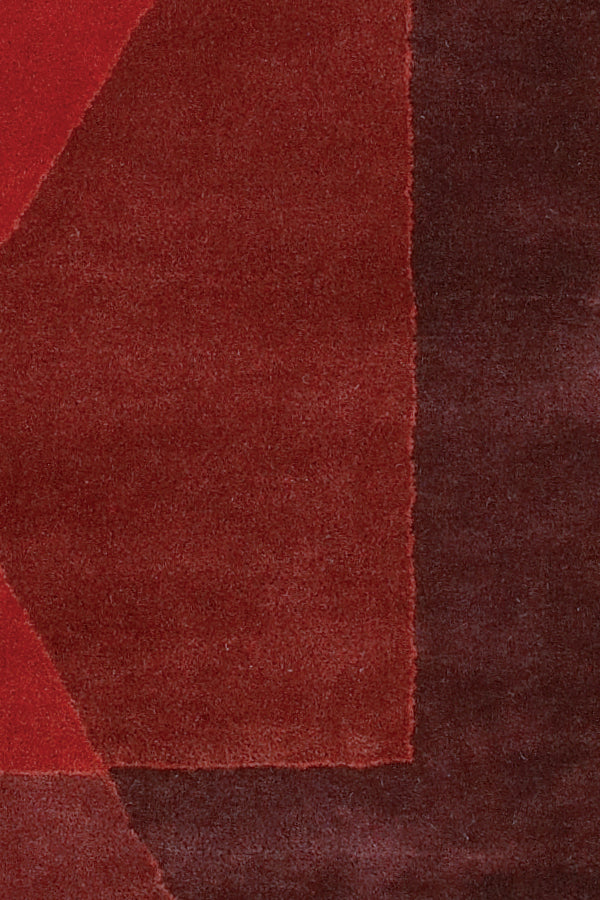 chandra daisa dai 9 red rug