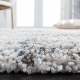 Safavieh Clearance Fontana Shag FNT855A Ivory Rug