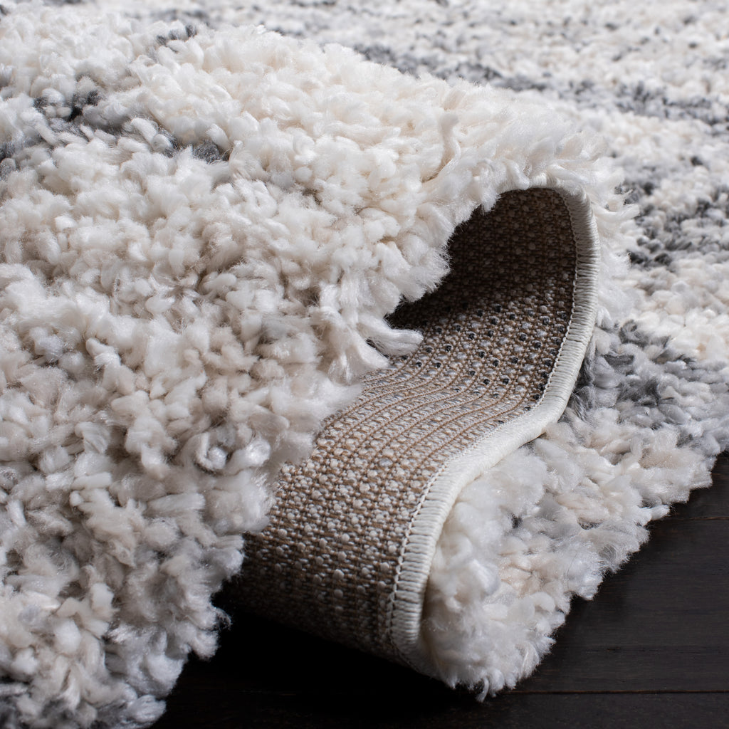 Safavieh Clearance Fontana Shag FNT855A Ivory Rug