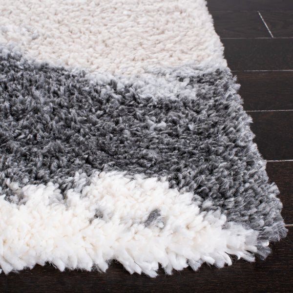 Safavieh Clearance Fontana Shag FNT892A Ivory Rug