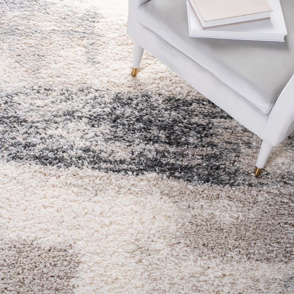 Safavieh Clearance Fontana Shag FNT892A Ivory Rug