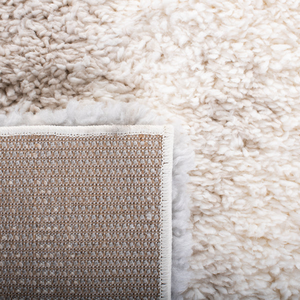 Safavieh Clearance Fontana Shag FNT892A Ivory Rug