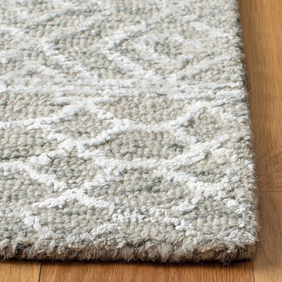 safavieh clearance glamour glm305y green rug