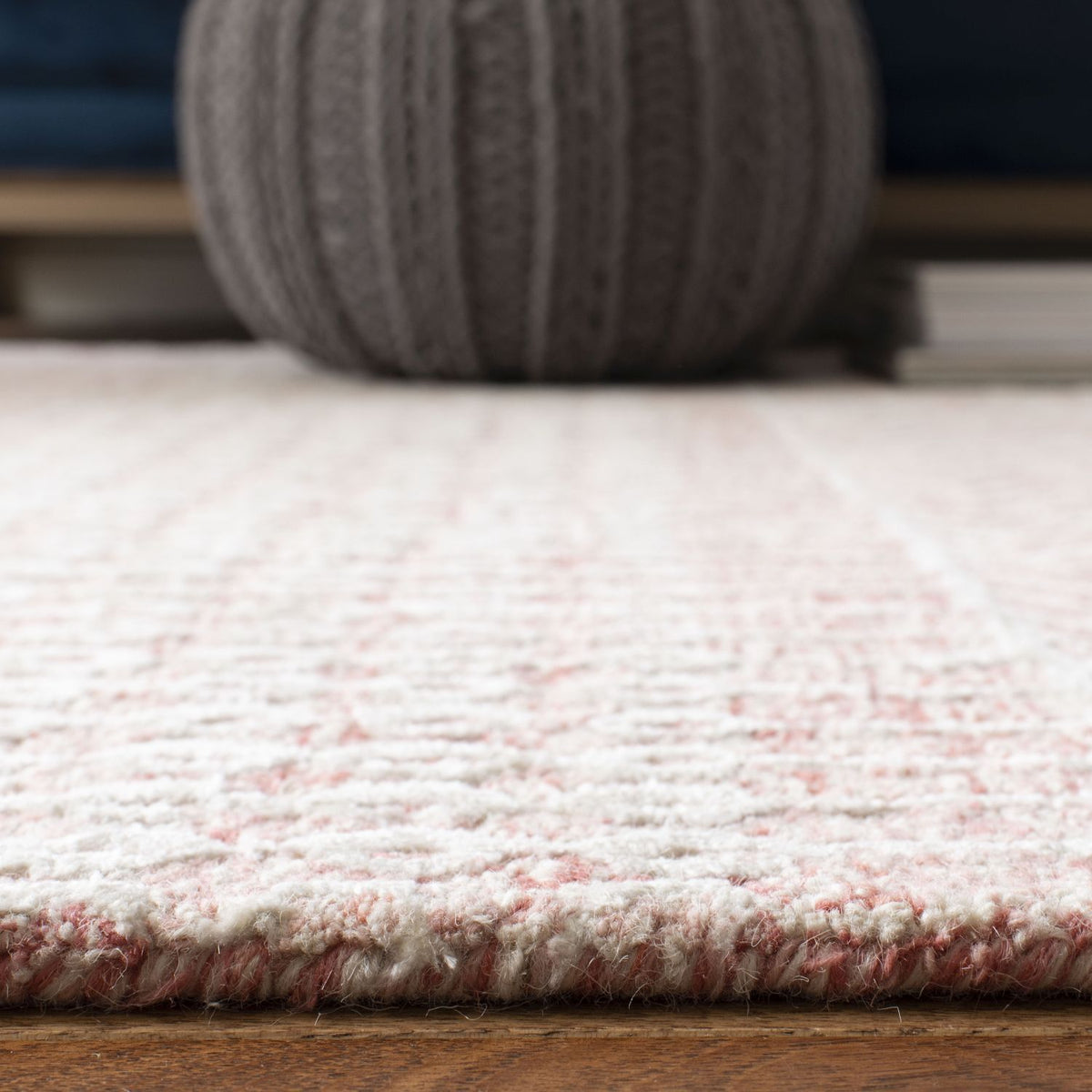safavieh clearance glamour glm538u lightpink ivory rug