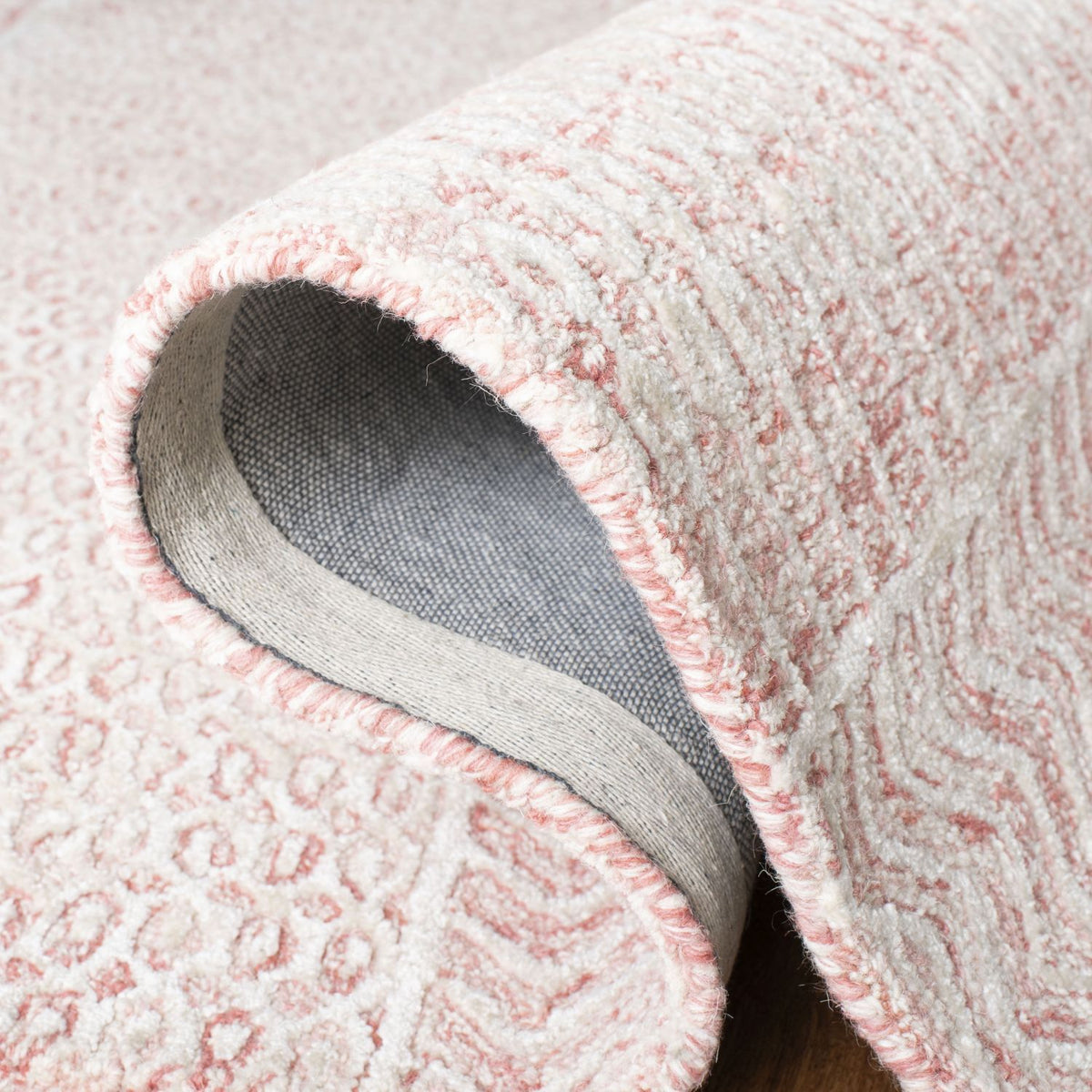 safavieh clearance glamour glm538u lightpink ivory rug