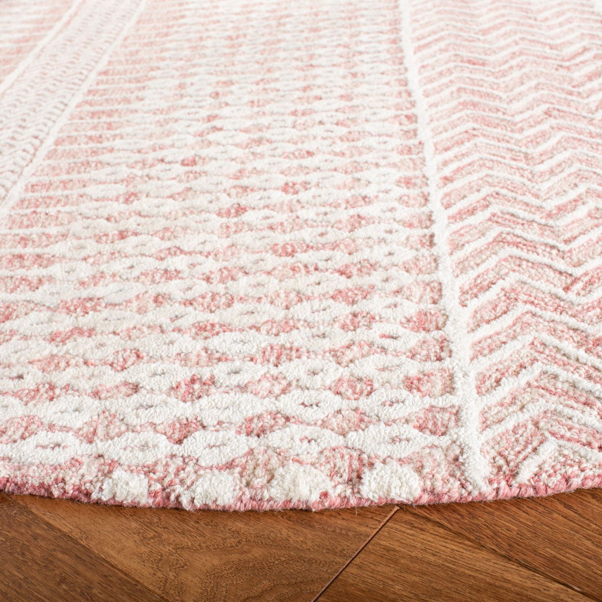 safavieh clearance glamour glm538u lightpink ivory rug